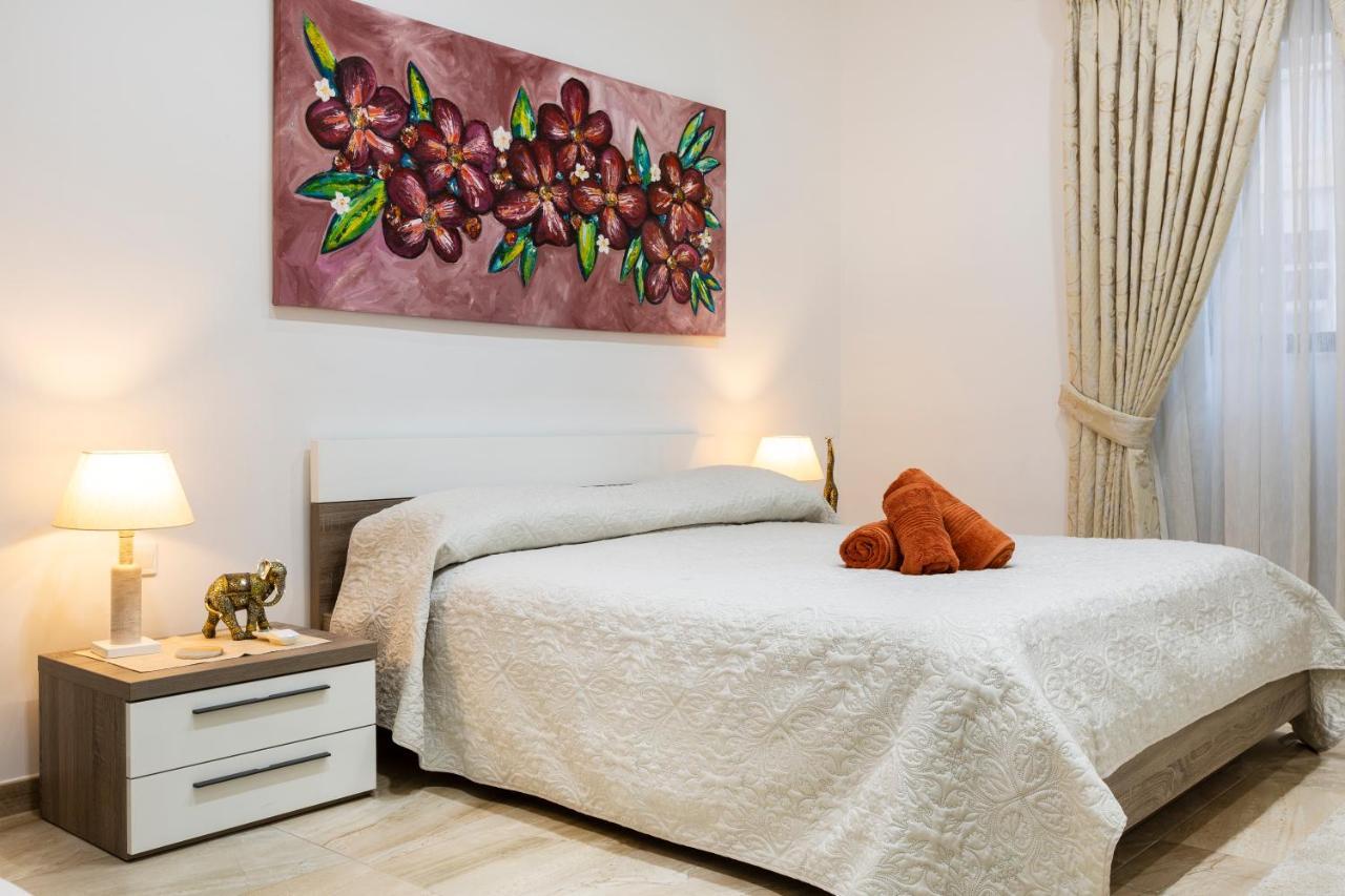 Large 3 Bedroom * Valletta